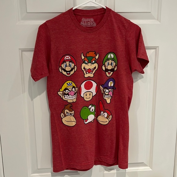 Vintage Super Mario Graphic T-Shirt Nintendo Small Red EUC Unisex - Picture 1 of 6